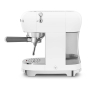 Кофемашина эспрессо SMEG 50s style (ECF02WHEU) Белый Кофемашина эспрессо SMEG 50s style (ECF02WHEU) Белый
