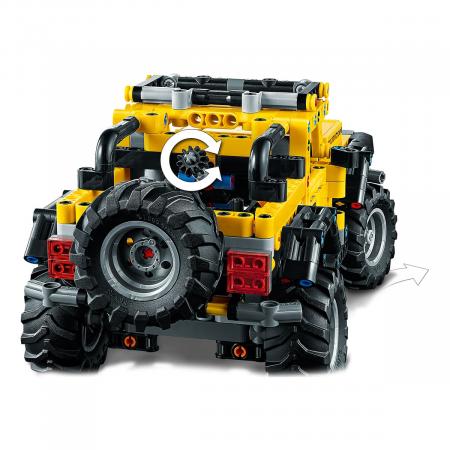 Конструктор LEGO Technic "Jeep Wrangler" (42122) Конструктор LEGO Technic "Jeep Wrangler" (42122)